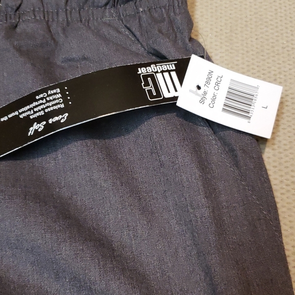 Medgear Large Charcoal Scrub Set. - Picture 8 of 9